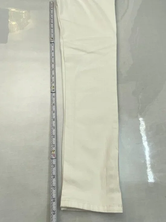 Denim & Co White Straight Leg Jeans Size 2 Ankle Button Hem - Picture 13 of 16